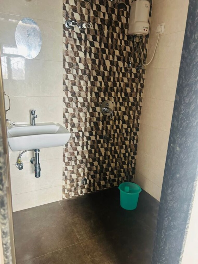 Bathroom, harshal-devchhaya 1 Bedroom 405 Sq.Ft. Apartment In Dahisar East Mumbai 10457564
