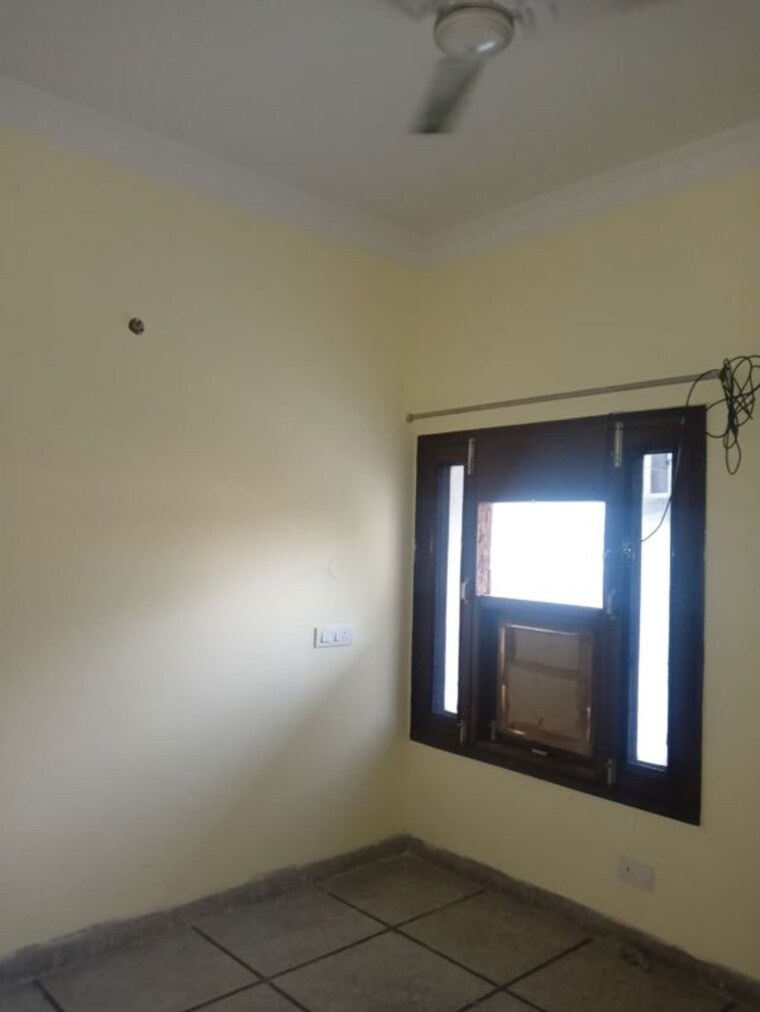 Room, sector 16 2 Bedroom 2100 Sq.Ft. Builder Floor In Sector 16 Panchkula 10457571