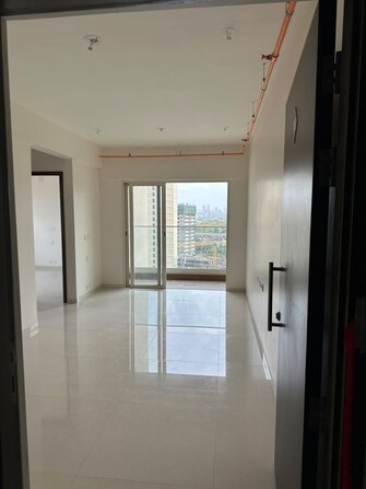 2 BHK 616 Sq.Ft. Apartment in Kalpataru Vivant