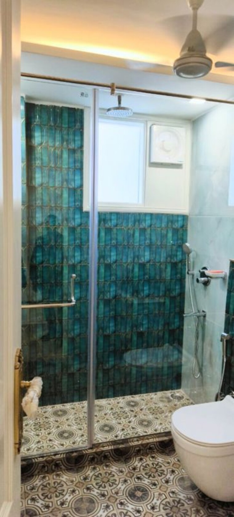 Bathroom, south extension ii 4 Bedroom 2500 Sq.Ft. Builder Floor In South Extension ii Delhi 10457600