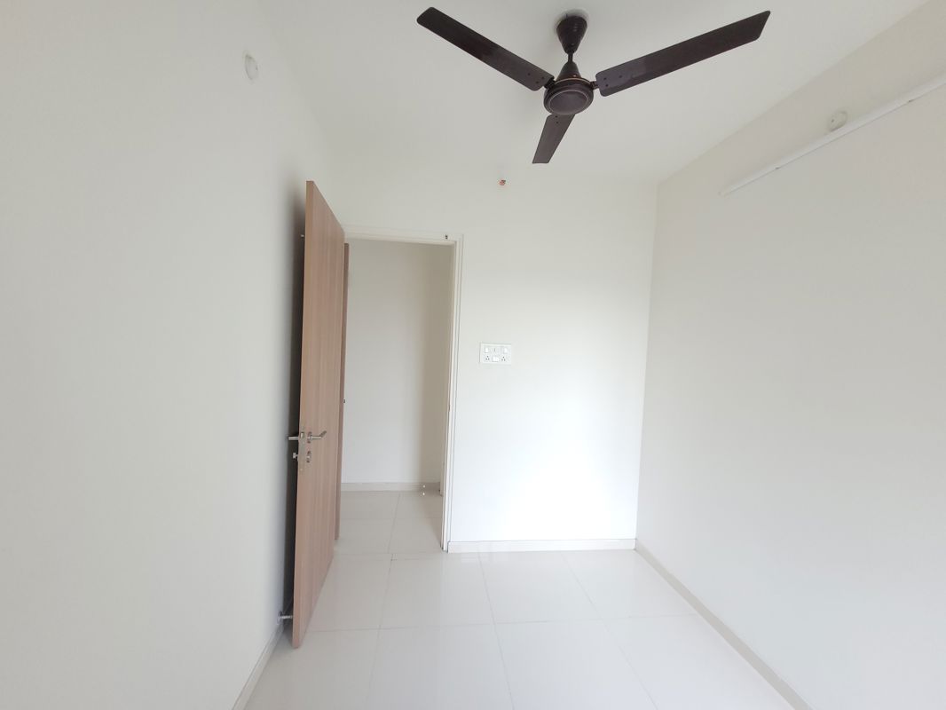 1.5 BHK + Store Room 530 Sq.Ft. Apartment in Godrej Emerald