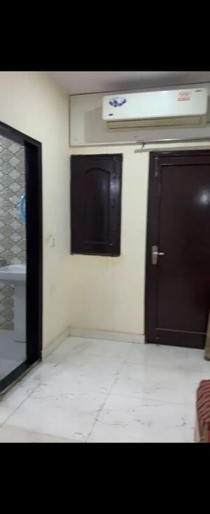 1 BHK Builder Floor For Rent in Vinoba Puri