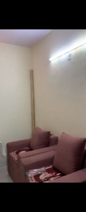 Furnished Amenities in 1 BHK Builder Floor at Vinoba Puri – for Rent