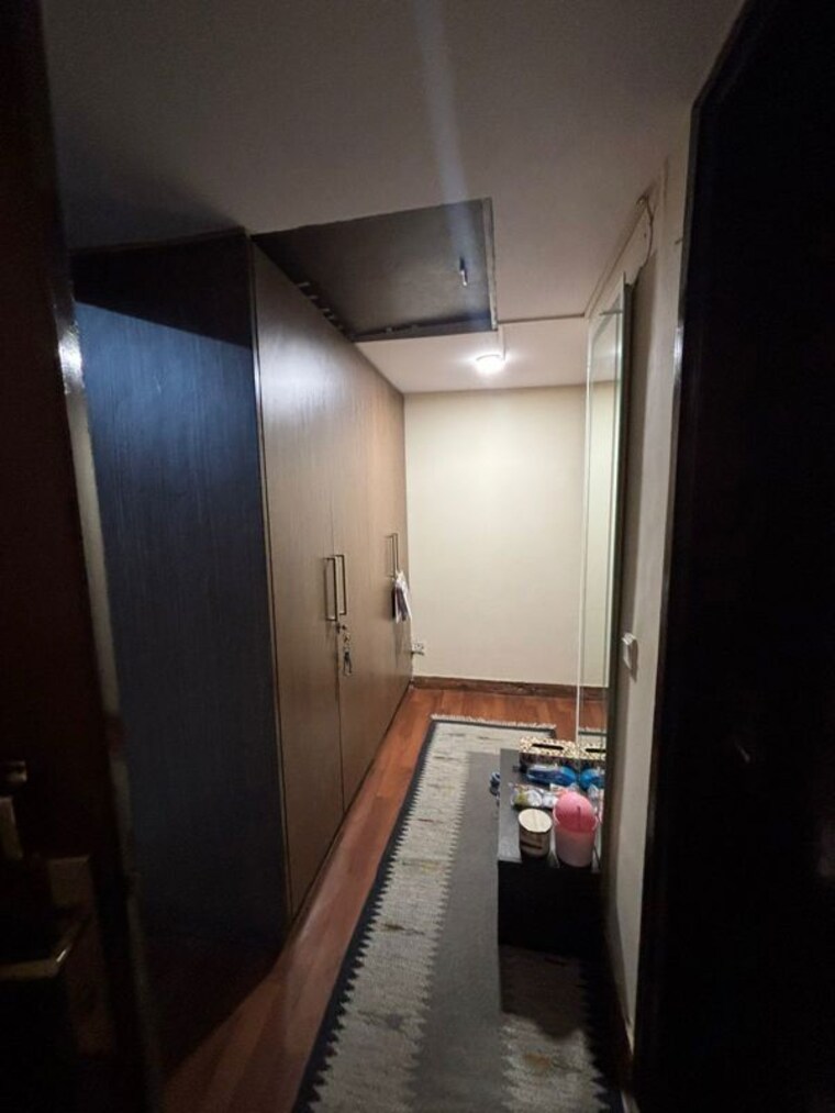Bathroom, dlf-express-greens 3 Bedroom 275 Sq.Yd. Apartment In Manesar Sector 1a Gurgaon 10457622