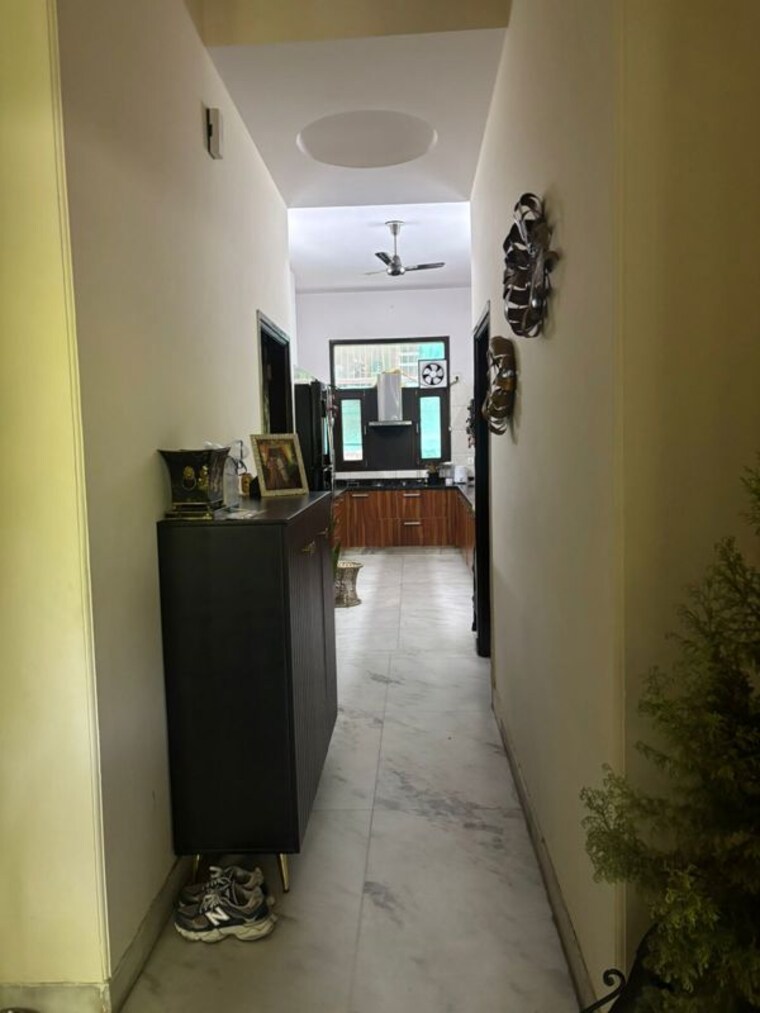 Kitchen, dlf-express-greens 3 Bedroom 275 Sq.Yd. Apartment In Manesar Sector 1a Gurgaon 10457622