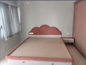 Room in 3 BHK Apartment at Narsingi – for Rent