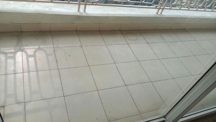 Balcony, mahagun-mirabella 3 Bedroom 1730 Sq.Ft. Apartment In Sector 79 Noida 10457639