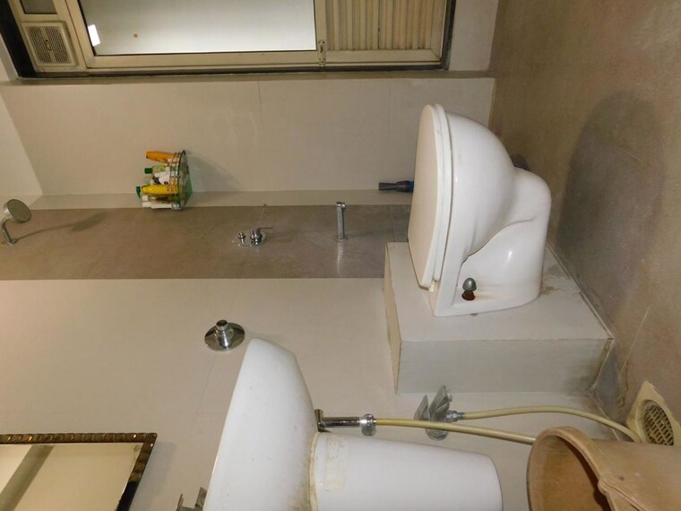 Bathroom, chembur 2.5 Bedroom 1040 Sq.Ft. Apartment In Chembur Mumbai 10457641