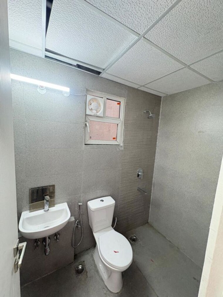 Bathroom, signature-global-signum-37d 2 Bedroom 1200 Sq.Ft. Apartment In Sector 37d Gurgaon 10457663