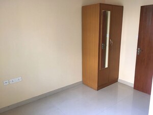 Room in 2 BHK Apartment at Kammanahalli – for Rent