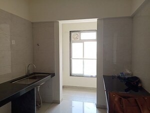 Room in 3 BHK Apartment at Roodraksh Golf Walk, Chembur – for Rent