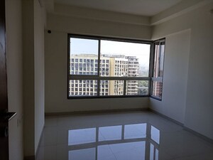 Room in 3 BHK Apartment at Roodraksh Golf Walk, Chembur – for Rent