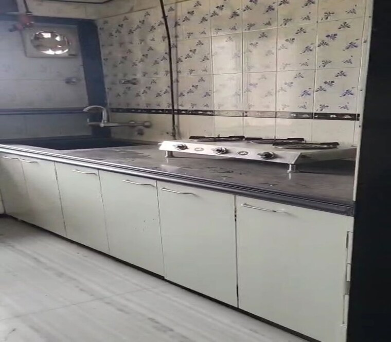 Kitchen, dadar east 4 Bedroom 1200 Sq.Ft. Apartment In Dadar East Mumbai 10457692