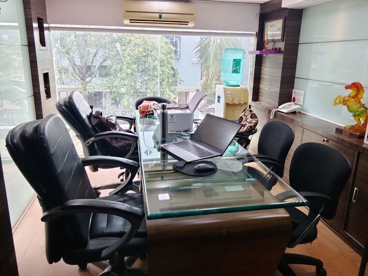 Common Area, om-heera-panna-mall Commercial Office Space 250 Sq.Ft. In Andheri West Mumbai 10457699