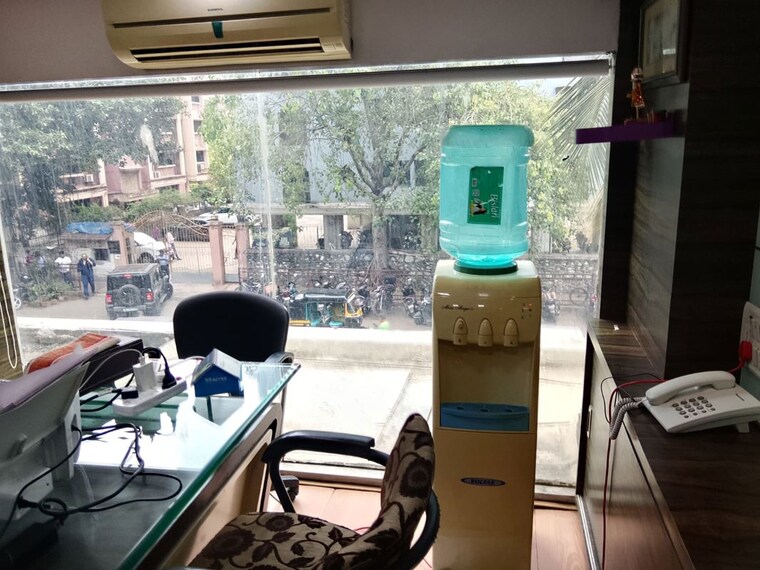 Team Area, om-heera-panna-mall Commercial Office Space 250 Sq.Ft. In Andheri West Mumbai 10457699
