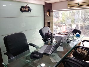 Team Area in  Office Space at Om Heera Panna Mall, Andheri West – for Rent