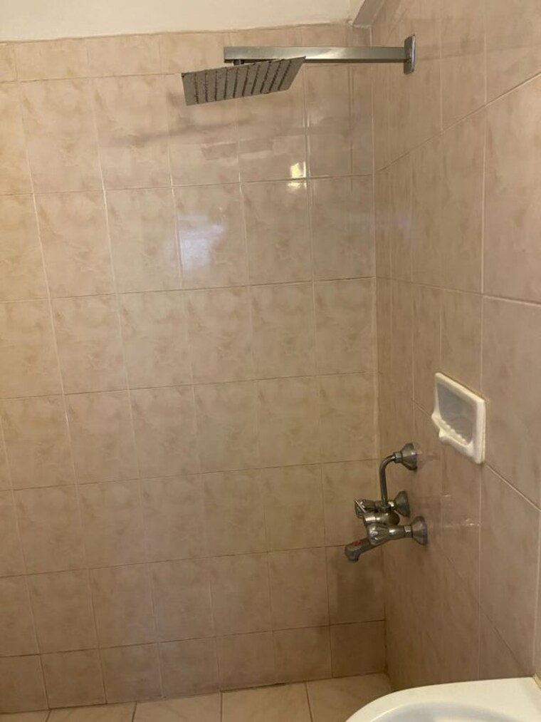 Bathroom, serenity-complex 3 Bedroom 150 Sq.Ft. Apartment In Andheri West Mumbai 10457715
