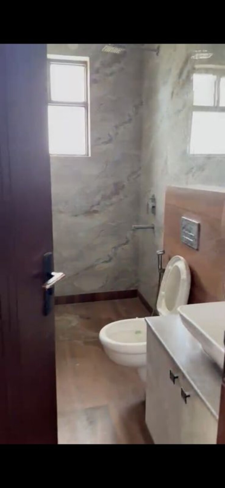 Bathroom, bptp-district-faridabad 3 Bedroom 1620 Sq.Ft. Builder Floor In Sector 81 Faridabad 10457754