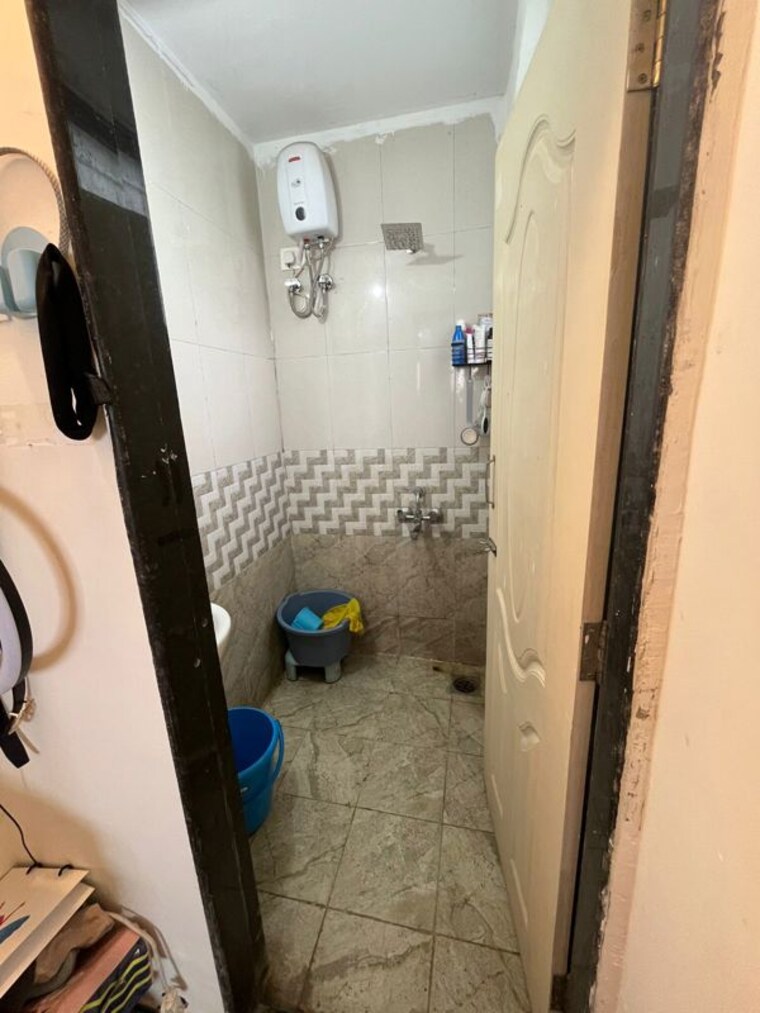 Bathroom, om-siddhi-chs-malad 1 Bedroom 410 Sq.Ft. Apartment In Malad West Mumbai 10457771