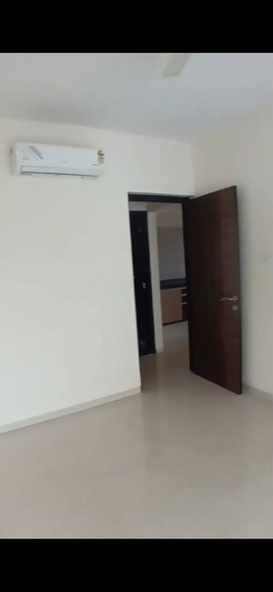 Room in 2 BHK Apartment at Poddar Shri Ganesh Apartment, Goregaon West – for Rent