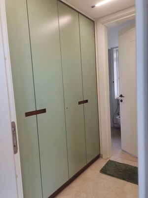 Furnished Amenities in 3.5 BHK Apartment at Lodha Fiorenza, Goregaon East – for Rent