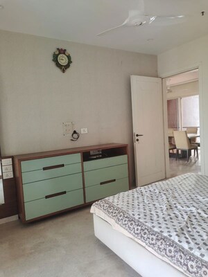 Bedroom in 3.5 BHK Apartment at Lodha Fiorenza, Goregaon East – for Rent