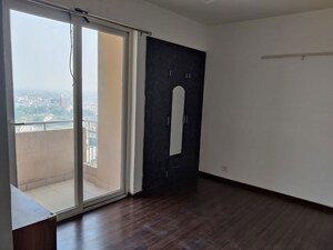 Room in 2 BHK Apartment at 3C Lotus Zing, Sector 168 – for Rent