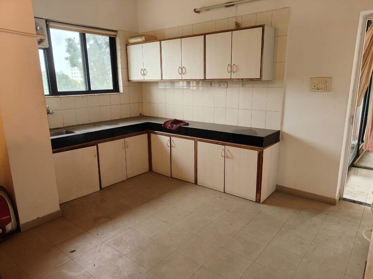 Kitchen, mahindra-lifespace-le-mirage 4 Bedroom 2400 Sq.Ft. Apartment In Boat Club Road Pune 10457812