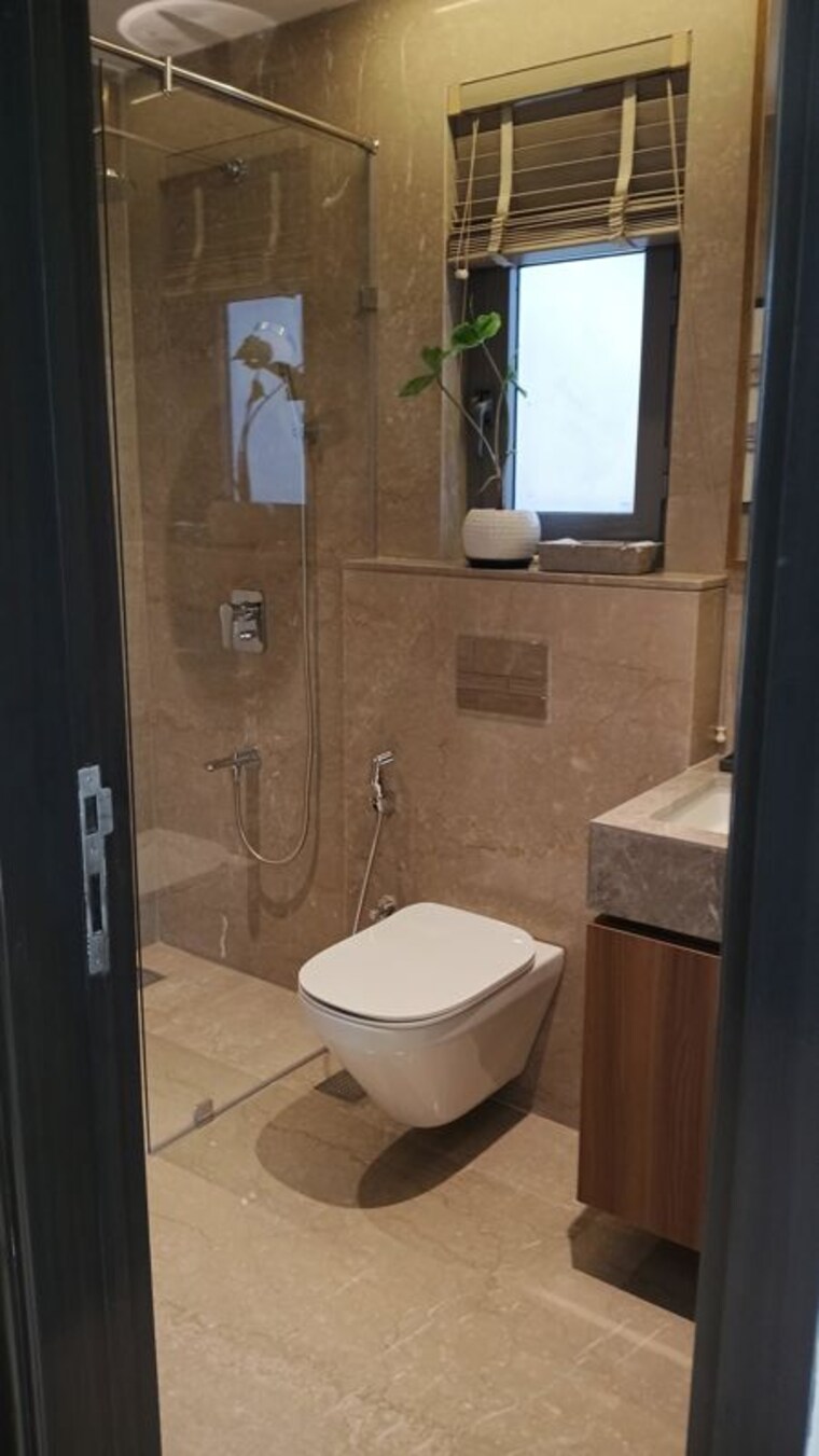 Bathroom, piramal-mahalaxmi 3 Bedroom 1450 Sq.Ft. Apartment In Mahalaxmi Mumbai 10457833
