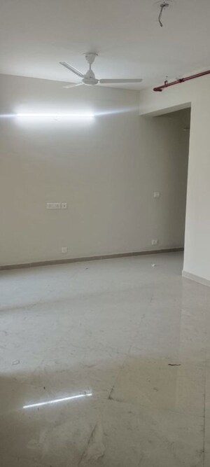 2 BHK Apartment For Rent in Shri Radha Sky Gardens, Sector 16b Greater Noida
