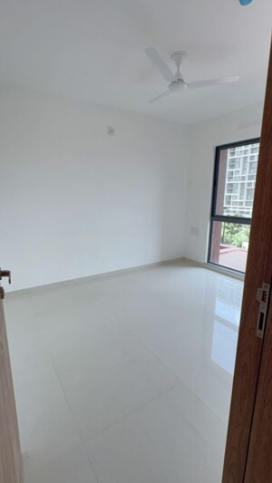 Room in 3 BHK Apartment at ANP Memento, Wakad – for Rent