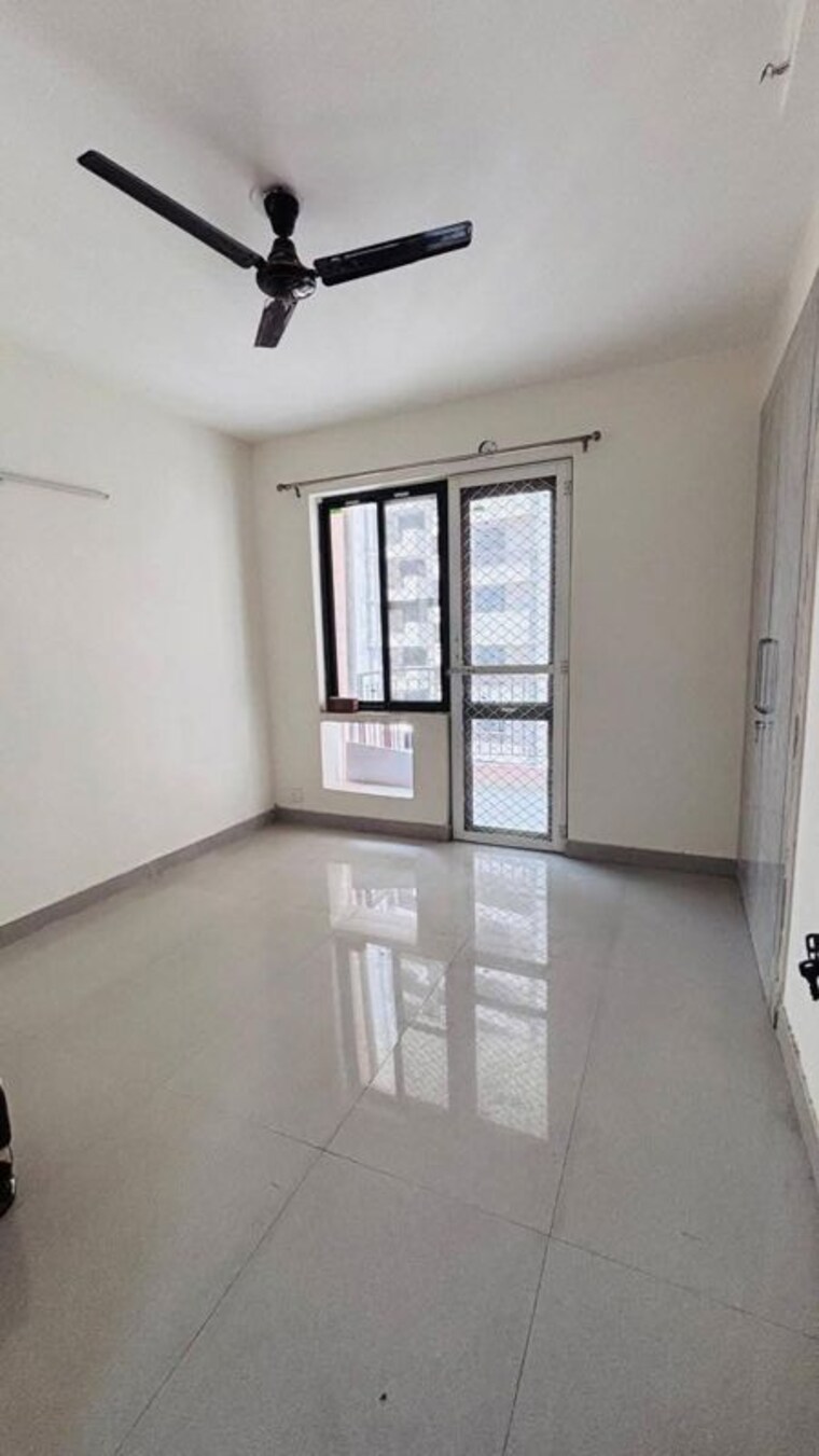 Room, crc-sublimis 2.5 Bedroom 1160 Sq.Ft. Apartment In Sector 1 Greater Noida Greater Noida 10457884