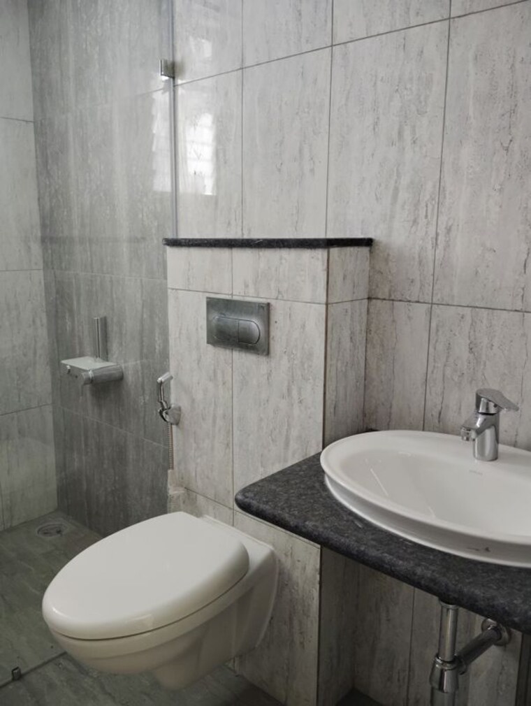 Bathroom, kolte-patil-life-republic-sec-r7-7th-avenue-i 2.5 Bedroom 870 Sq.Ft. Apartment In Hinjewadi Pune 10457885