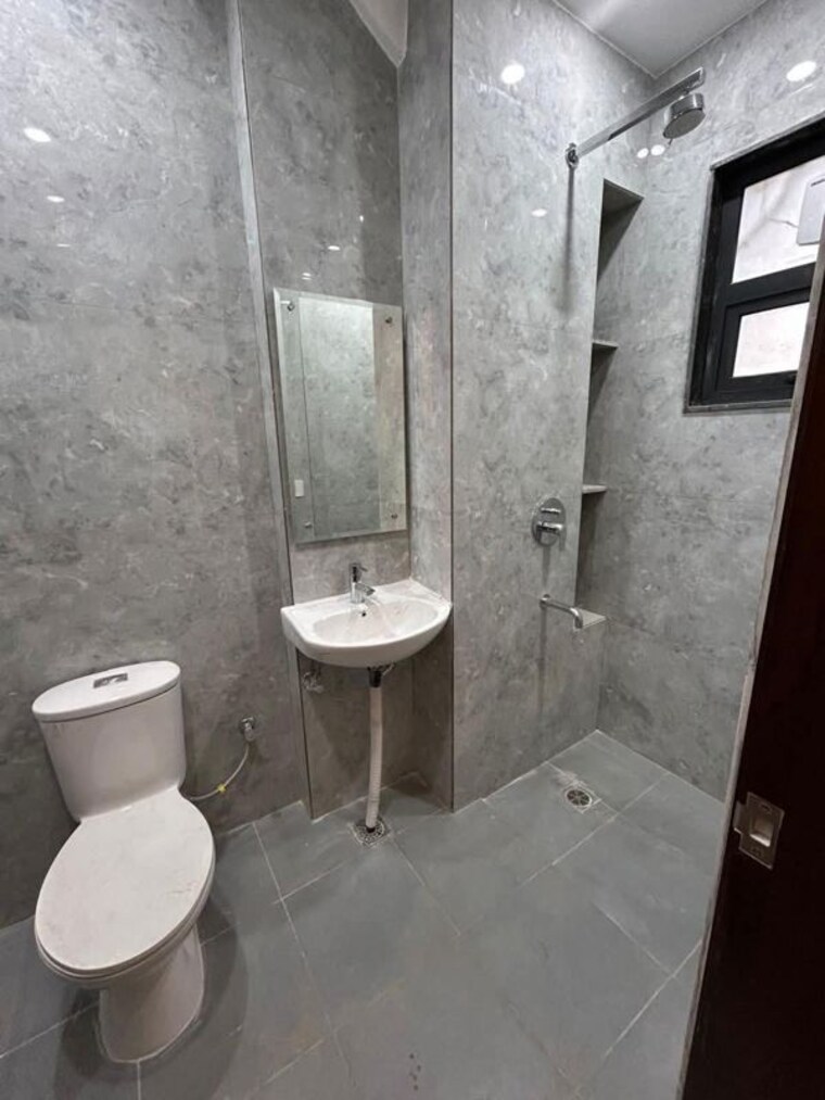 Bathroom, signature-global-prime 2 Bedroom 1080 Sq.Ft. Apartment In Sector 63a Gurgaon 10457893