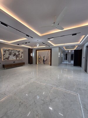 4 BHK Builder Floor For Sale in Green Fields Colony