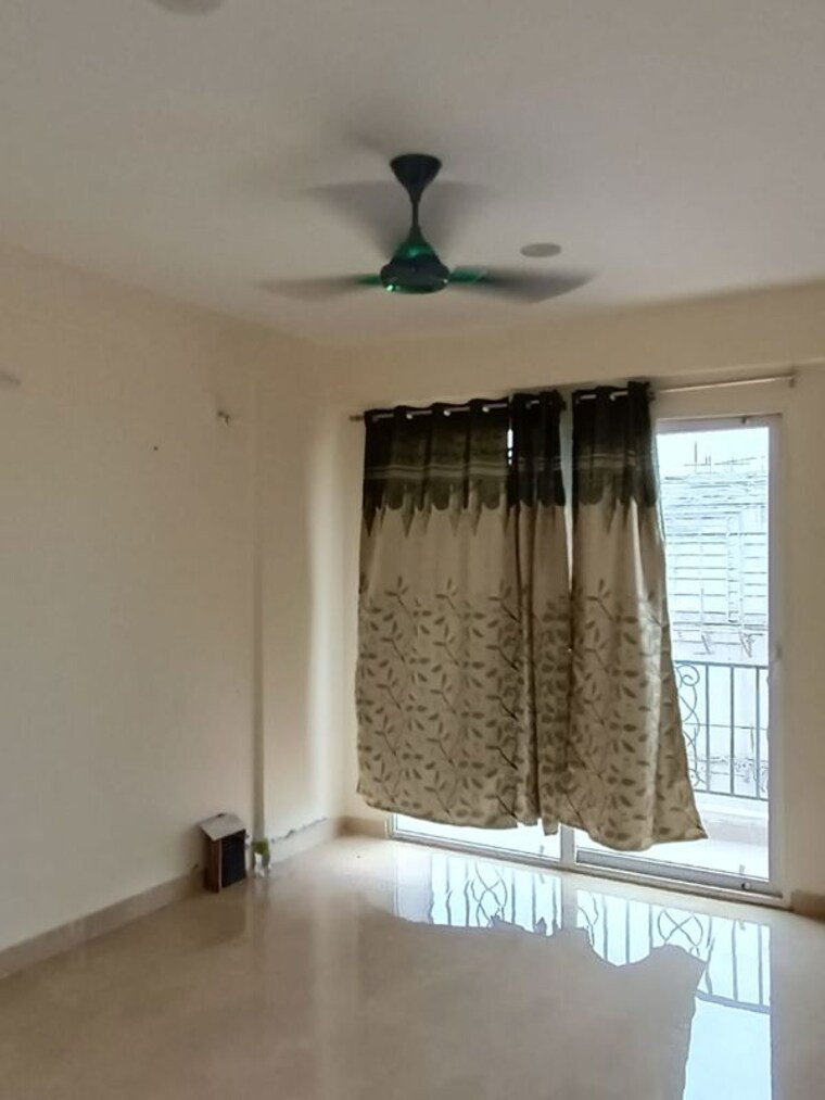 Balcony, signature-global-park 2 Bedroom 845 Sq.Ft. Builder Floor In Sohna Sector 36 Gurgaon 10457913