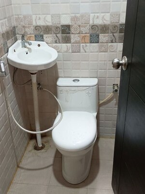 Bathroom in 2 BHK Builder Floor at Signature Global Park, Sohna Sector 36 – for Rent