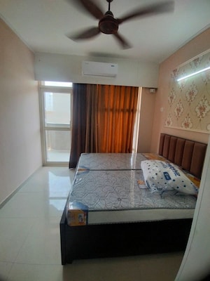 Bedroom in 2 BHK Apartment at Signature Global Prime, Sector 63a – for Rent