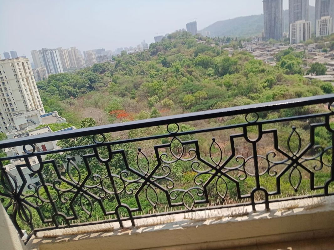 1 BHK + Servant Room 350 Sq.Ft. Apartment in JVM Tiara