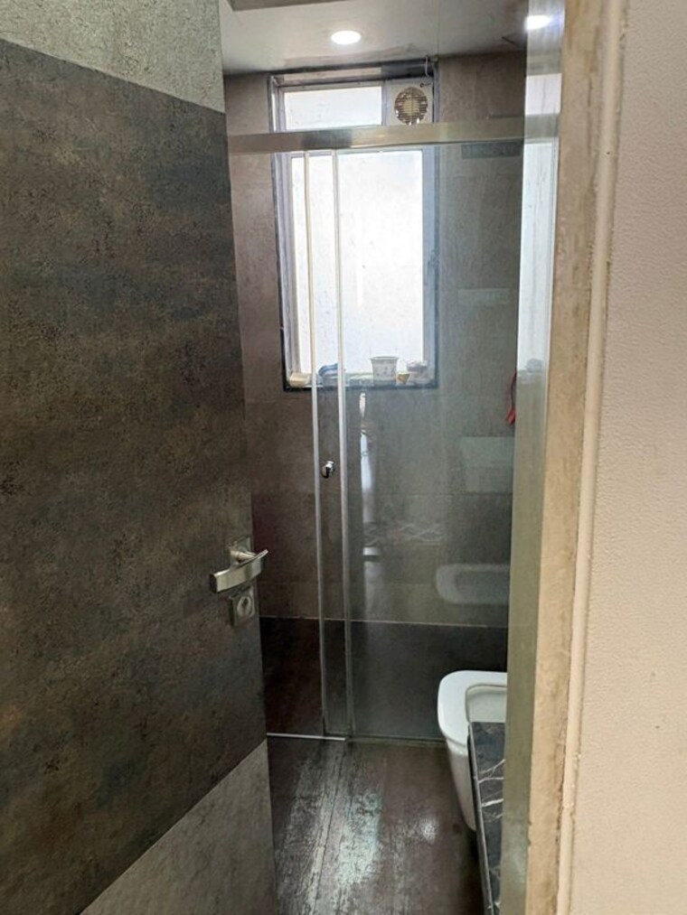 Bathroom, sanghvi-hills 1 Bedroom 350 Sq.Ft. Apartment In Ghodbunder Road Thane 10457930