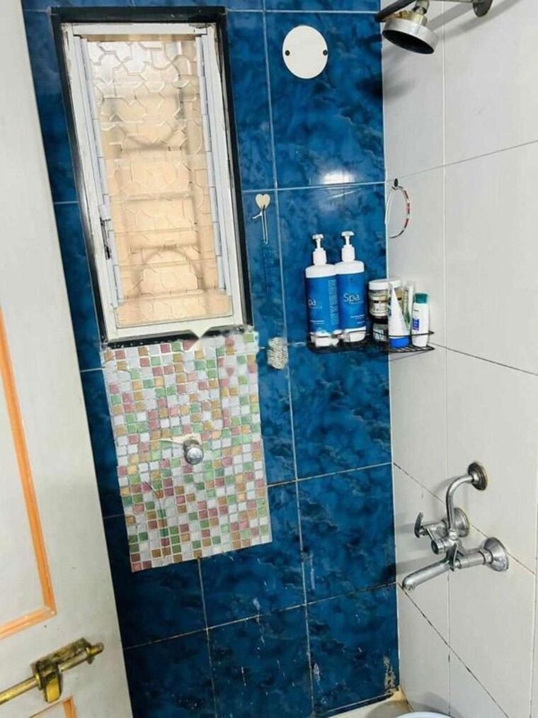 Bathroom, kunal-icon 2 Bedroom 800 Sq.Ft. Apartment In Pimple Saudagar Pune 10457955