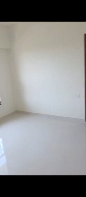 Room in 3 BHK Apartment at Kalpataru Srishti Namaah, Mira Road – for Rent