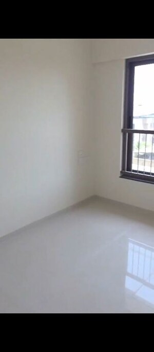 Room in 3 BHK Apartment at Kalpataru Srishti Namaah, Mira Road – for Rent