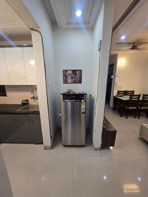 Team Area in 3 BHK Builder Floor at Dwarka Mor – for Rent