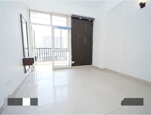 Room in 2 BHK Apartment at Panchsheel Wellington, Dundahera – for Sale