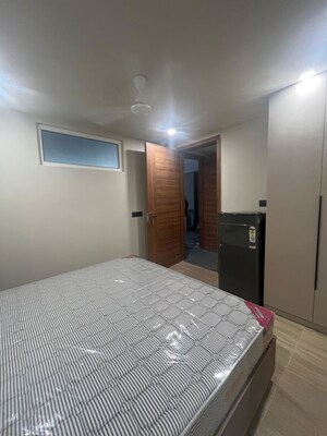 Bedroom in 2 BHK Builder Floor at Sector 40 – for Rent