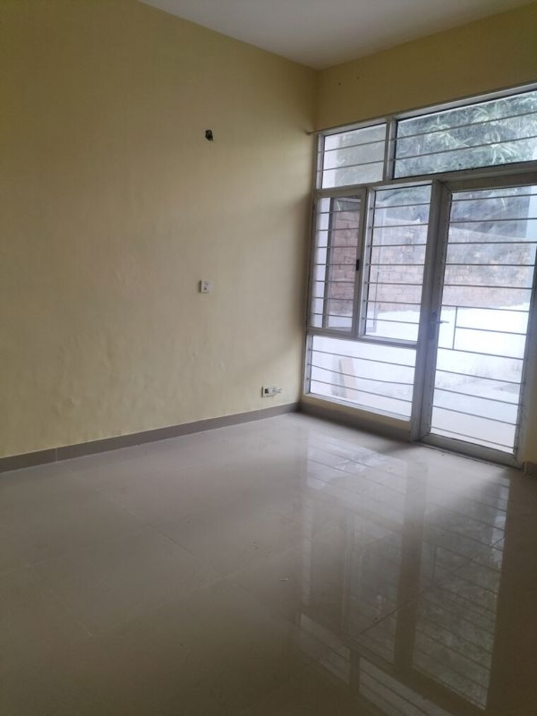 Room, sushant golf city 2 Bedroom 2700 Sq.Ft. Villa In Sushant Golf City Lucknow 10458020