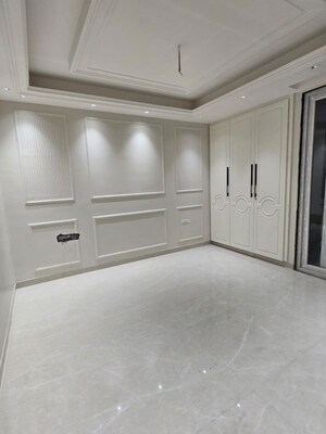 Room in 3 BHK Builder Floor at BPTP District 3, Sector 85 – for Sale