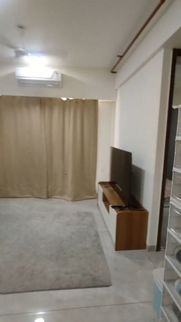 Room, hubtown-seasons 2 Bedroom 845 Sq.Ft. Apartment In Chembur Mumbai 10458065