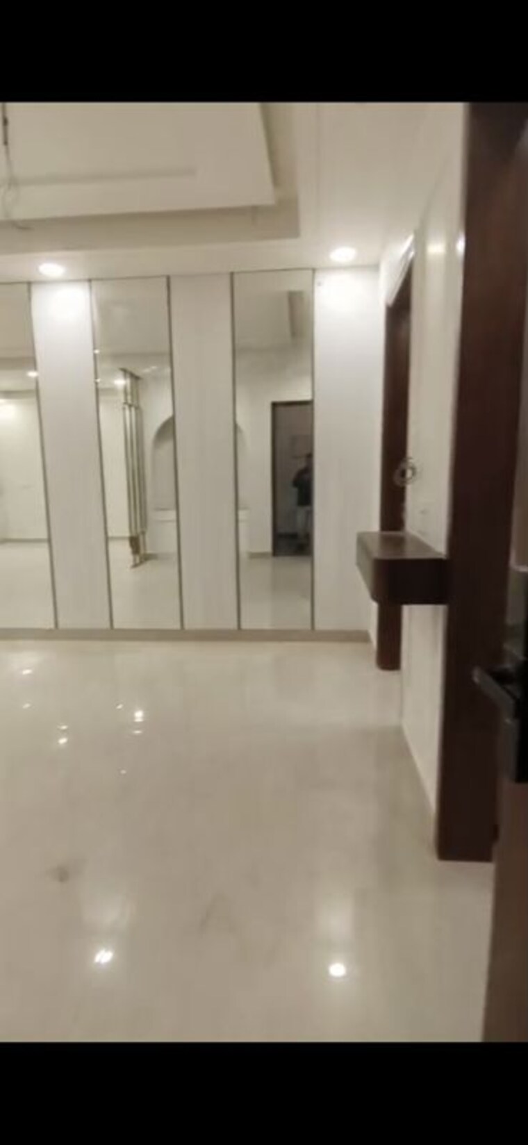 Room, sector 85 3 Bedroom 2250 Sq.Ft. Builder Floor In Sector 85 Faridabad 10458169